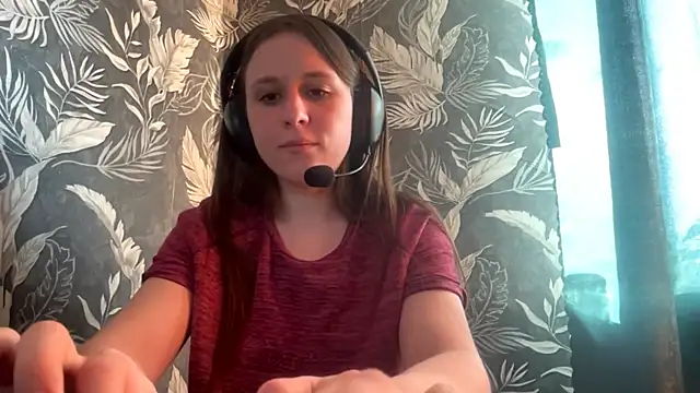 AdeliaMallas online show from 05-06-26, 03:39