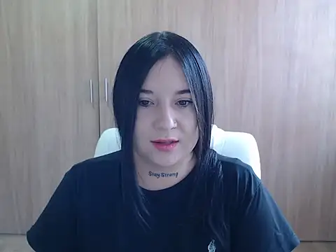 Haileey ross online show from 05-18-26, 02:12