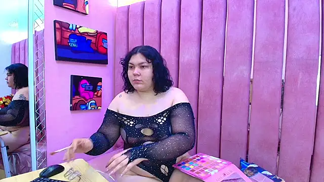 Snapshot of Sweet_Nova_ chatting on 06-15-26, 02:47 Sweet Nova online show from 06-15-26, 02:47
