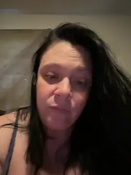 blueeyez1987 online show from 05-10-26, 04:56