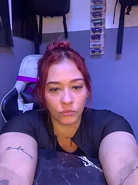 Paola3332 online show from 05-10-26, 01:22