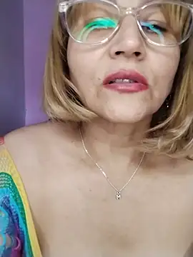 Snapshot of vitaminafranccesca chatting on 05-13-26, 07:55 vitaminafranccesca online show from 05-13-26, 07:55
