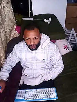 Camodick online show from 09-12-25, 02:22