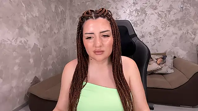 SophiePale online show from 02-11-25, 06:11