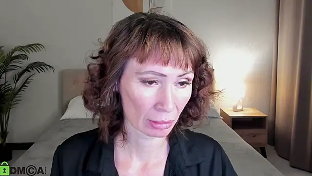 gracekellyyy online show from 07-18-26, 03:44