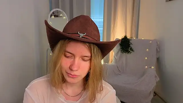 MilanaRayy online show from 07-20-26, 10:39