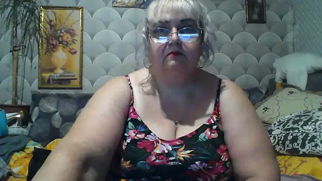MarinaFarina53 online show from 07-01-26, 06:18