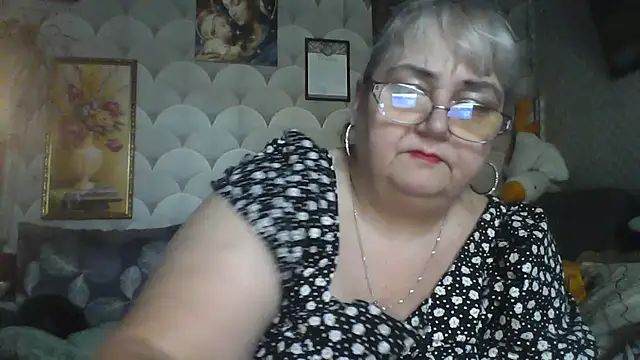 MarinaFarina53 online show from 07-14-26, 03:55