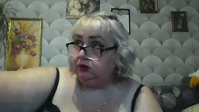 MarinaFarina53 online show from 07-15-26, 04:45