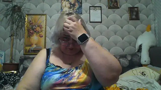 MarinaFarina53 online show from 07-24-26, 06:39