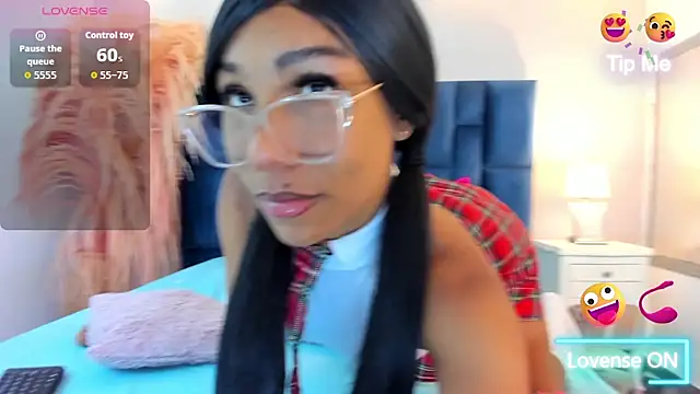 Erikaamore online show from 07-28-26, 12:48