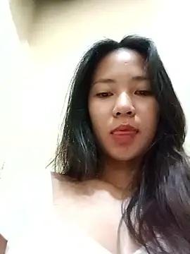 Snapshot of Trecia14 chatting on 05-09-26, 03:45 Trecia14 online show from 05-09-26, 03:45