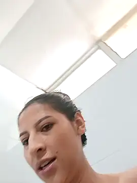 Paulina 2 online show from 05-20-26, 07:09