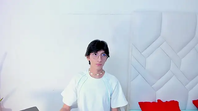 LittlePrince  online show from 05-13-26, 03:37
