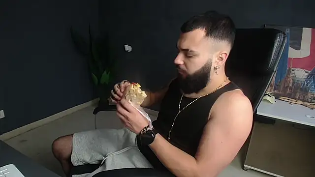 OscarWillss online show from 07-22-26, 04:15