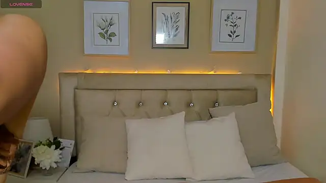 EmilyWinter  online show from 07-29-26, 12:14