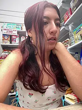 EveRave Pink online show from 07-28-26, 04:39