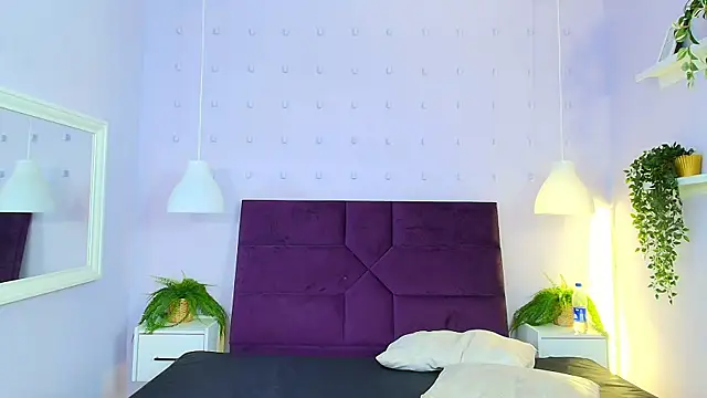 Sirenyrouss online show from 07-17-26, 07:37