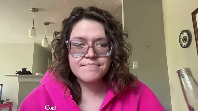 cozyqt94 online show from 05-14-26, 08:26