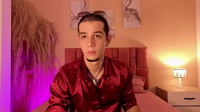 Snapshot of isaacblaze_ chatting on 05-19-26, 04:41 isaacblaze online show from 05-19-26, 04:41