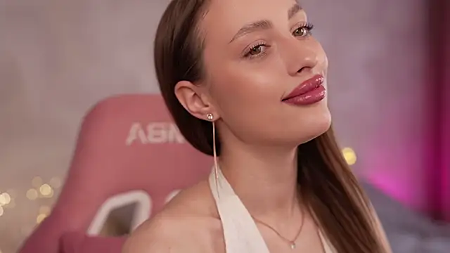Mila Luxury online show from 05-12-26, 06:10