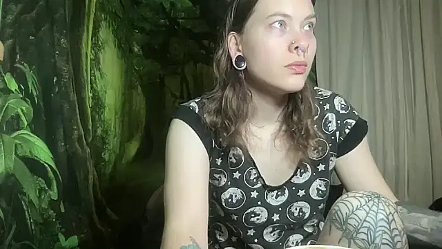 mo0ngoddess online show from 01-18-25, 01:30