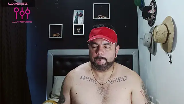 Snapshot of perverseveteranmanxxx chatting on 12-11-24, 07:57 perverseveteranmanxxx online show from 12-11-24, 07:57