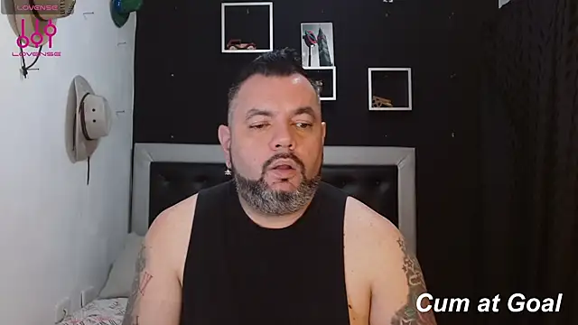 Snapshot of perverseveteranmanxxx chatting on 01-16-25, 12:23 perverseveteranmanxxx online show from 01-16-25, 12:23