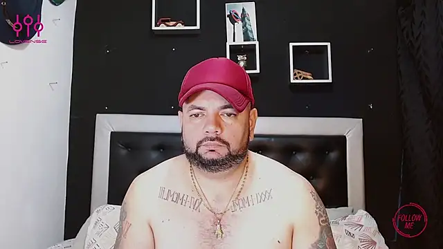 Snapshot of perverseveteranmanxxx chatting on 03-12-25, 05:17 perverseveteranmanxxx online show from 03-12-25, 05:17