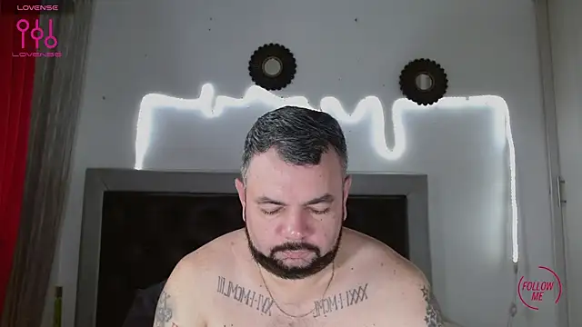 Snapshot of perverseveteranmanxxx chatting on 09-12-25, 02:50 perverseveteranmanxxx online show from 09-12-25, 02:50