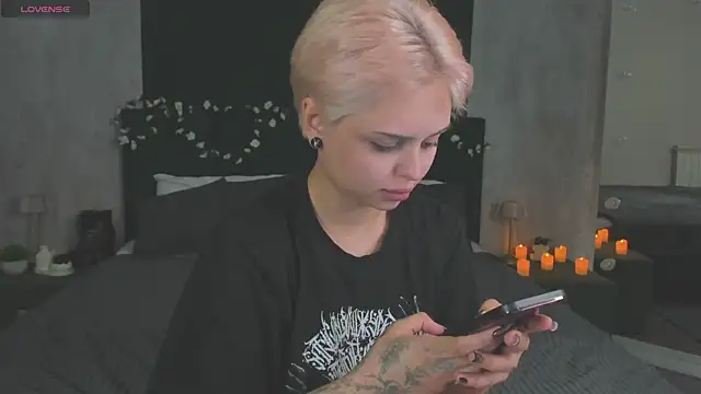 Emmy-Brooks online show from 07-29-26, 10:02