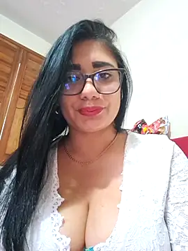 Snapshot of Amina--789 chatting on 05-29-26, 07:56 Amina--789 online show from 05-29-26, 07:56