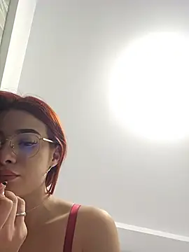VipFOXXY online show from 07-06-26, 09:06