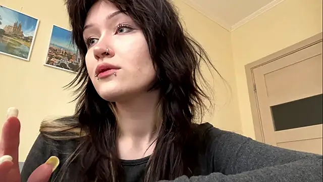 Snapshot of KaseySmit123 chatting on 05-28-26, 02:36 KaseySmit123 online show from 05-28-26, 02:36