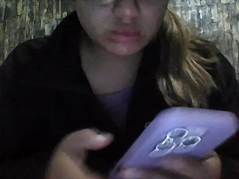 Snapshot of BabyCinnamon1 chatting on 05-18-26, 02:18 BabyCinnamon1 online show from 05-18-26, 02:18