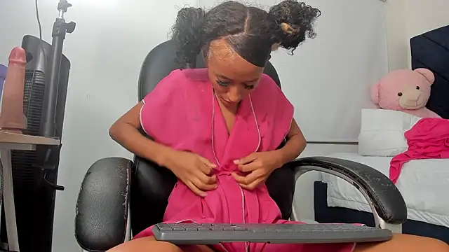 vicky castillo online show from 07-26-26, 08:10
