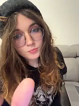 cutypiefull online show from 05-15-26, 11:23
