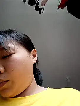 Snapshot of Linda_988 chatting on 05-19-26, 03:57 Linda 988 online show from 05-19-26, 03:57