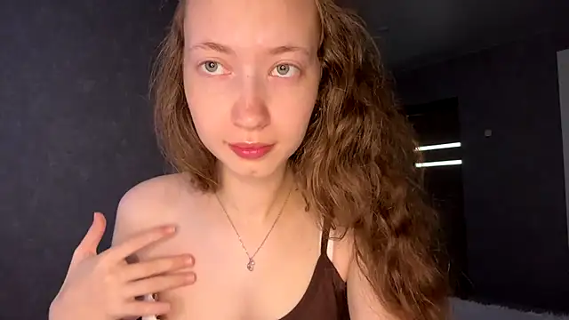 Emily Mur  online show from 07-21-26, 05:10