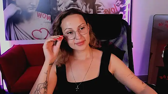 Charlotte Hudson online show from 07-14-26, 01:28