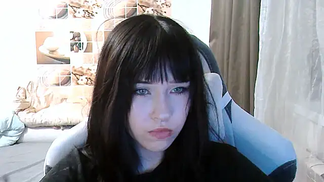 NoirEva online show from 07-19-26, 06:44