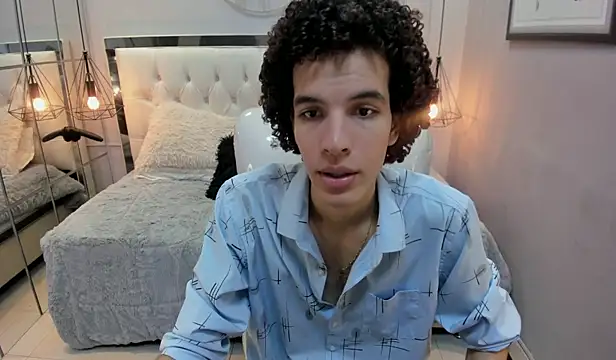 Snapshot of felix_haze chatting on 05-19-26, 05:30 felix haze online show from 05-19-26, 05:30