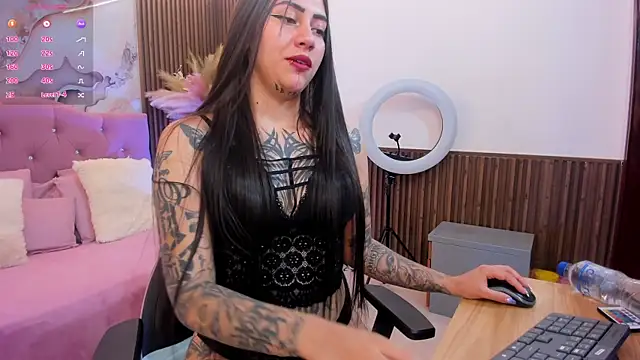 Kiara tay online show from 07-11-26, 03:31