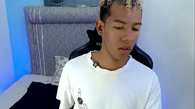 Taylerr 18 online show from 05-15-26, 03:35