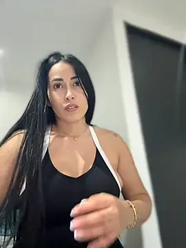 Snapshot of areviklusine1 chatting on 05-03-26, 12:49 areviklusine1 online show from 05-03-26, 12:49