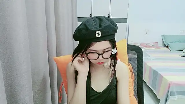 xiaoxiaoyu030 online show from 07-15-26, 08:52