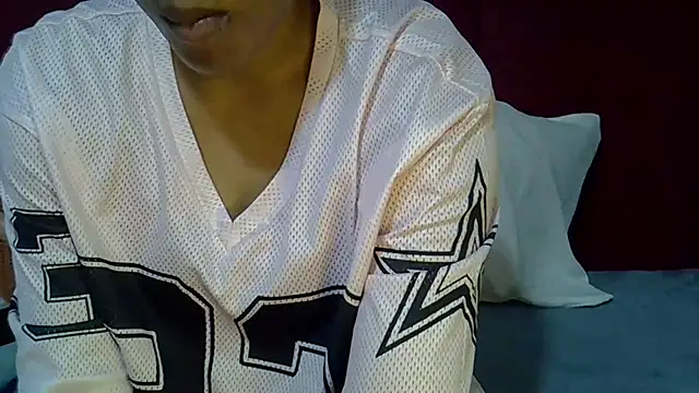 Queenleahx online show from 07-08-26, 06:18