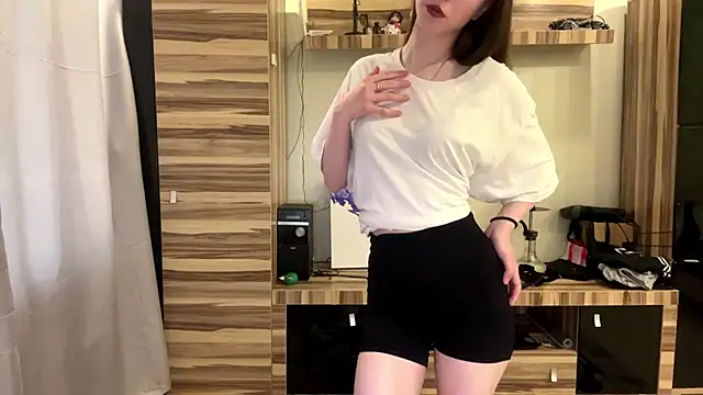 Snapshot of BonitaBright chatting on 05-20-26, 06:41 BonitaBright online show from 05-20-26, 06:41