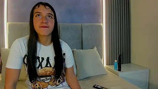 Abigail Aura online show from 05-25-26, 01:17