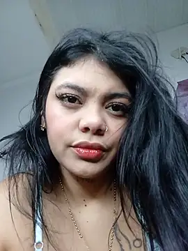 luxuryluna online show from 07-07-26, 02:36